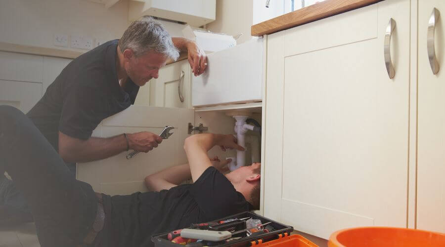Expert burst pipe repair services in Centreville, AL